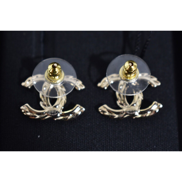 Chanel 23B Gold Crystal Interlocking CC Logo Classic Statement Stud Earrings - Picture 11 of 11